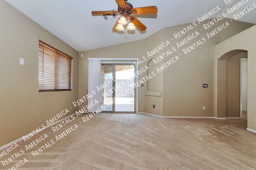 Building Photo - 10462 E Jerrell Cove St