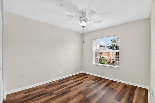 Building Photo - 7662 Spatterdock Dr