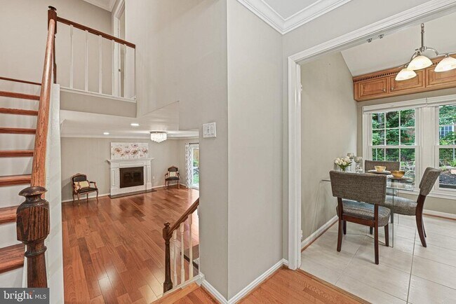 Building Photo - 9760 Hatmark Ct