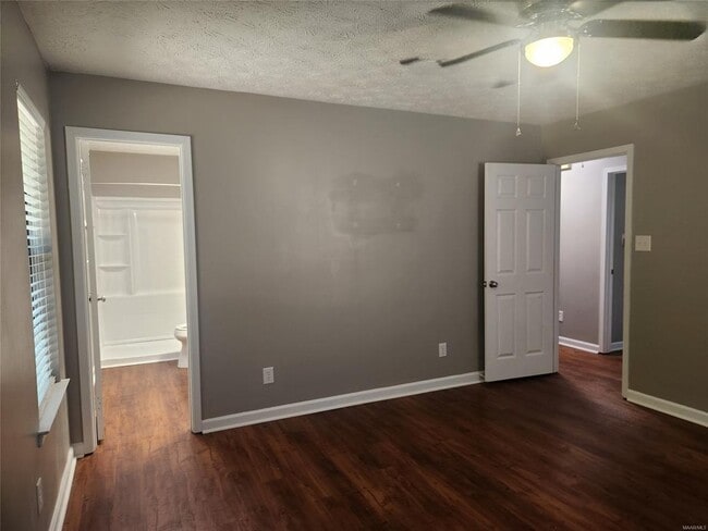 Building Photo - 1214 Camellia Woods Ct