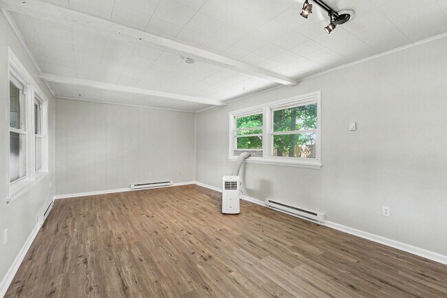 Building Photo - 7610 Grove Ave