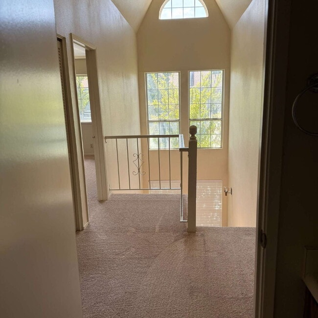 Building Photo - Stonegate living