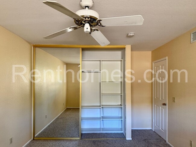 Building Photo - 10384 Barrywood Way