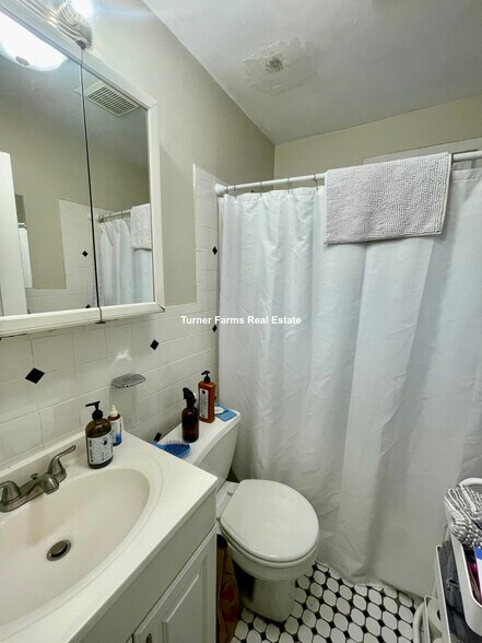 Building Photo - 1 Torpie St