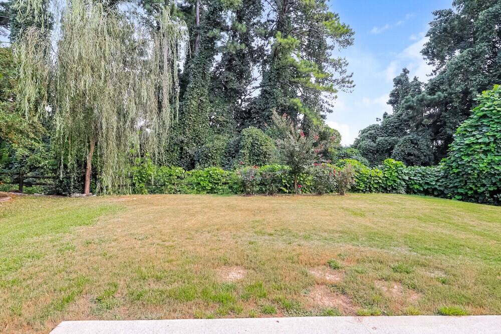 Building Photo - 266 Silver Arrow Cir
