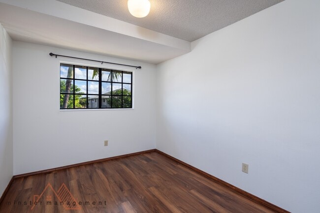 Building Photo - 91-1046-1046 Kaiau Ave