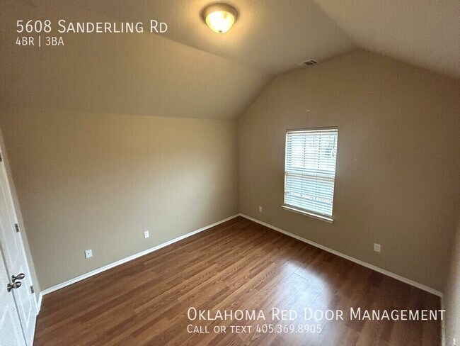 Building Photo - 5608 Sanderling Rd