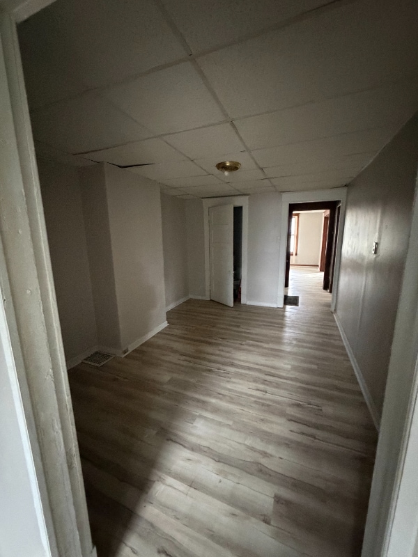 Building Photo - 2652 Bank St