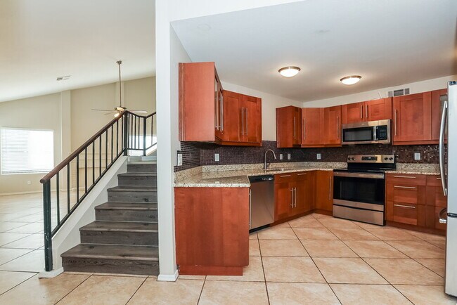 Building Photo - 8841 W Villa Rita Dr