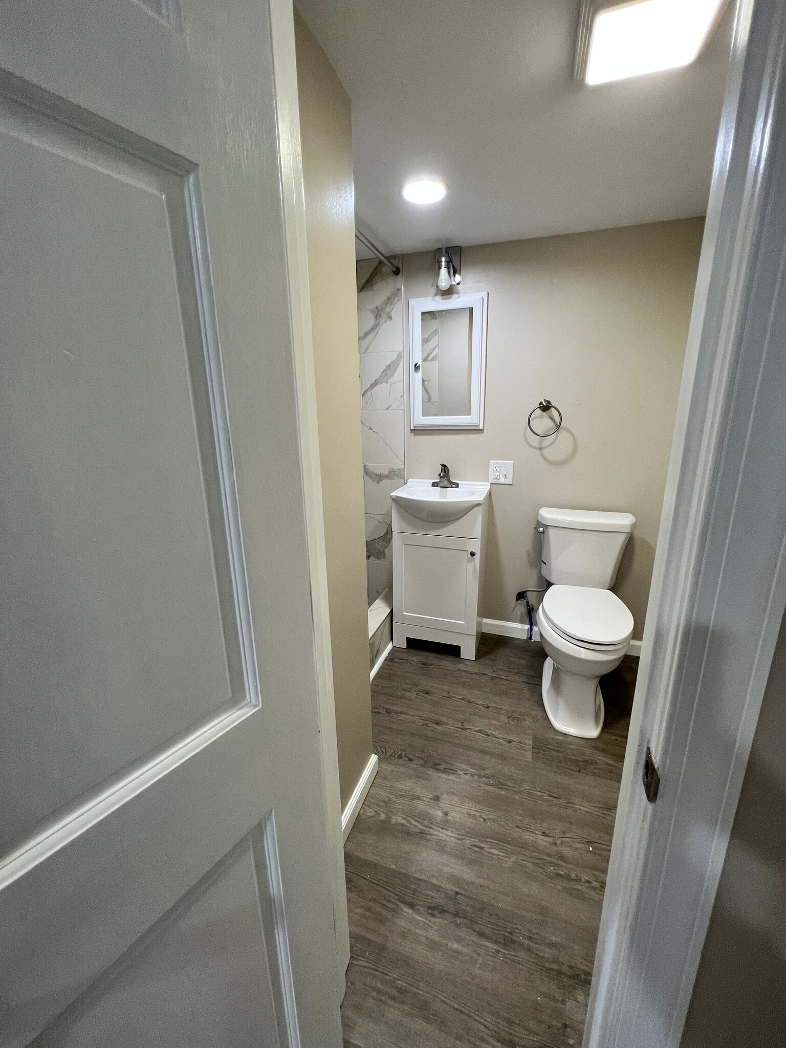 Upstairs Bathroom - 61 Flat Swamp Rd