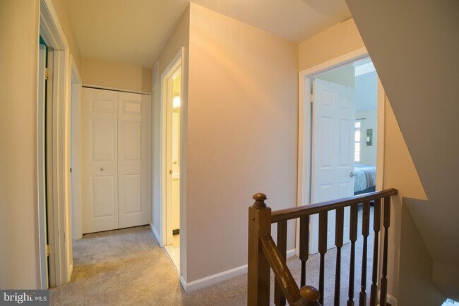 Building Photo - 32 Lovett Ct