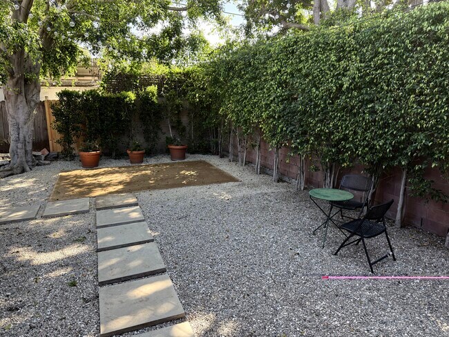 Building Photo - 8714 Rangely Ave