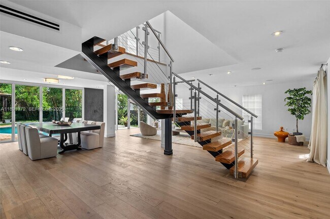 Building Photo - 575 Bay Point Rd