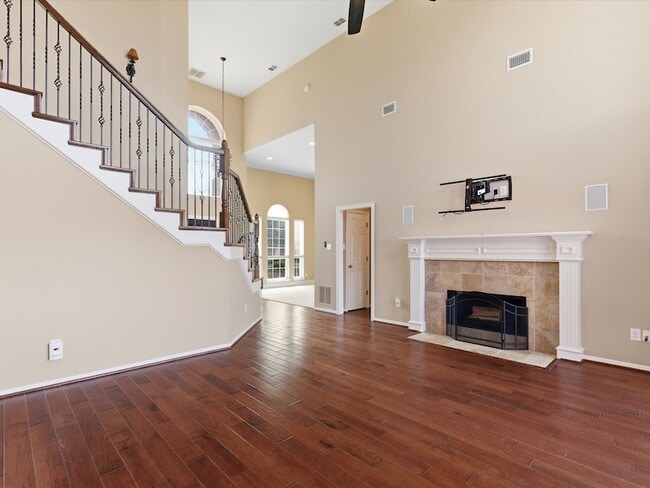 Building Photo - 3017 Manga Dr