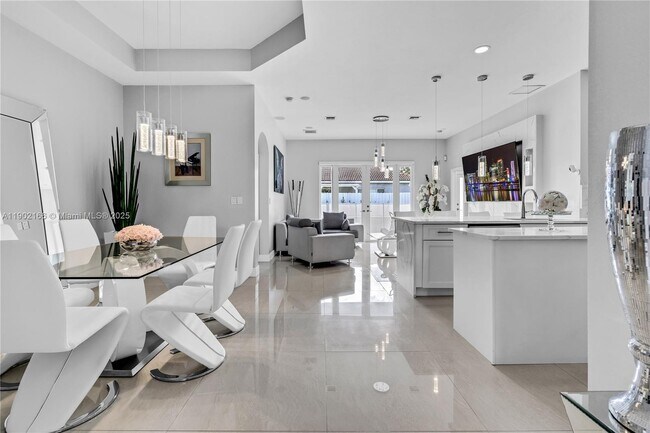 Building Photo - 15822 SW 140th St