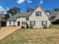 Building Photo - 688 Dudley Dr