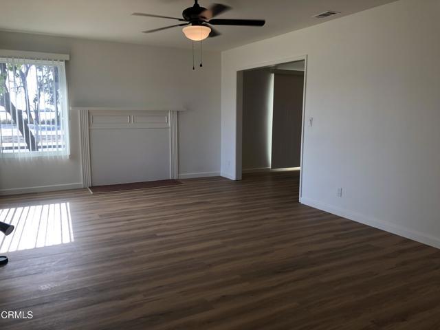 Building Photo - 1447 W Palm Dr