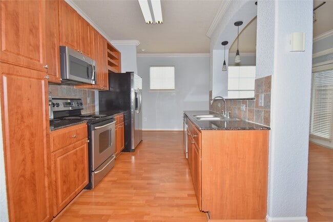 Building Photo - 1711 Old Spanish Trl