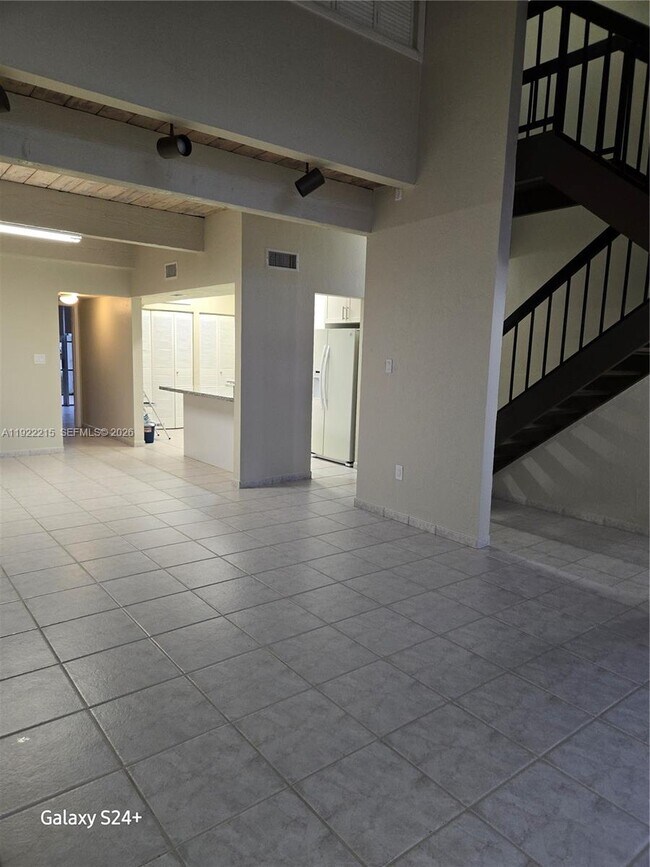 Building Photo - 7601 SW 105th Ave