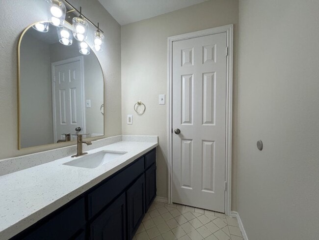 Building Photo - Cross Country Subdivision