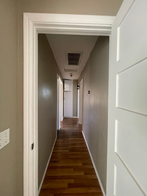 Building Photo - 6814 Waite Dr