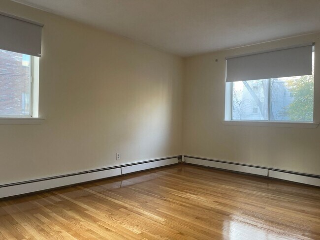 Building Photo - 9/1 Packards Corner near BU  Modern 2 bed Heat hw Included Garage Available