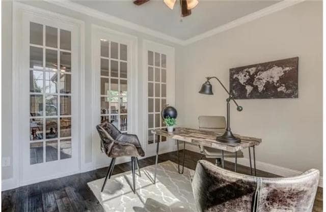 Building Photo - 1017 Merion Dr