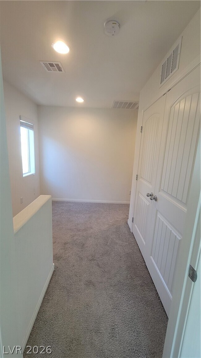 Building Photo - 8772 Belle Castle Ct