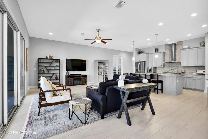 Building Photo - 271 Village Grande Dr