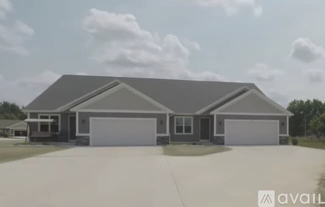 Primary Photo - 171 Abbey Ln