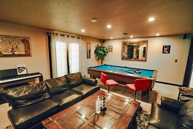 Building Photo - Modern 4BR Lakewood Home on Nearly Half an...