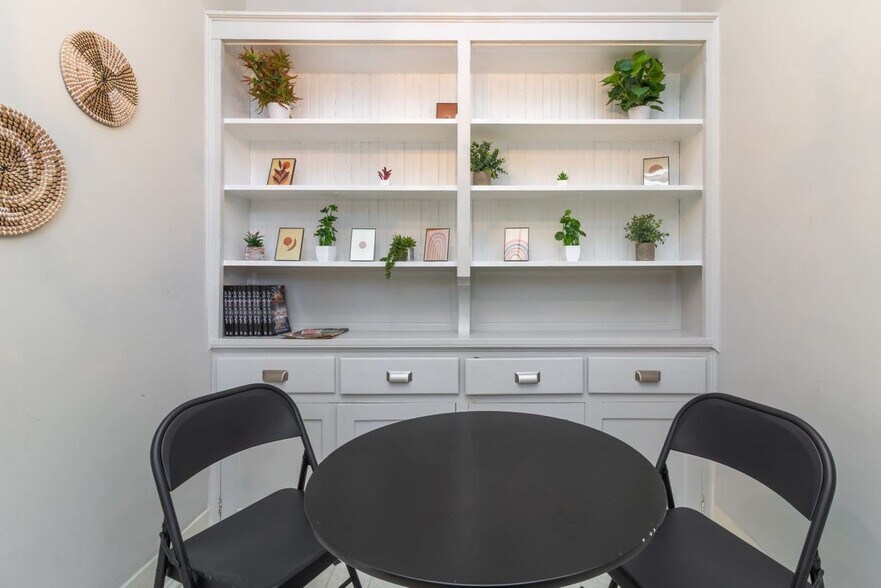 Building Photo - 2217 13th St