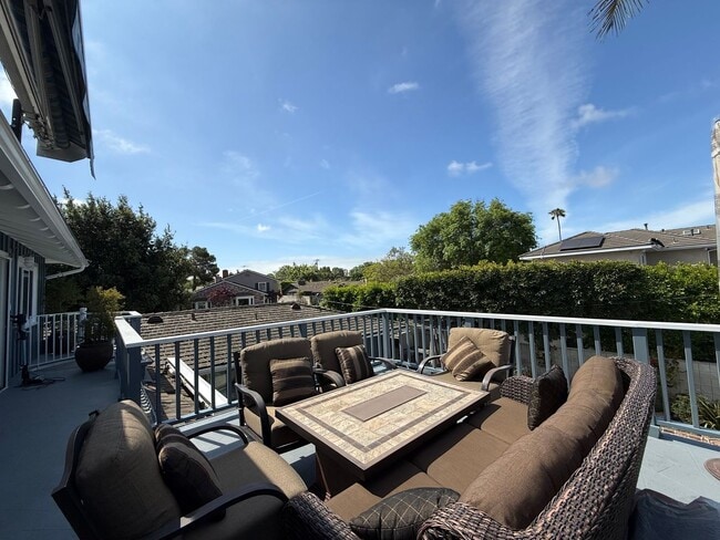Building Photo - REMODELED 1 BEDROOM ADU IN PARK ESTATES