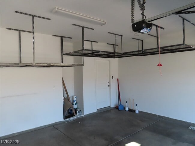 Building Photo - 2771 Alta Vista St