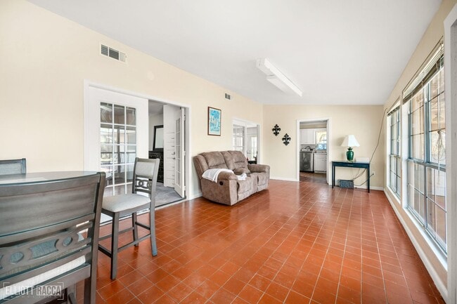 Building Photo - 139 Nantachie Dam