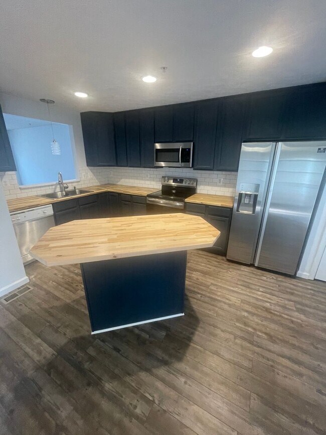 Building Photo - 519 Twinleaf Dr