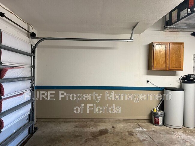 Building Photo - 112 Pecan Run