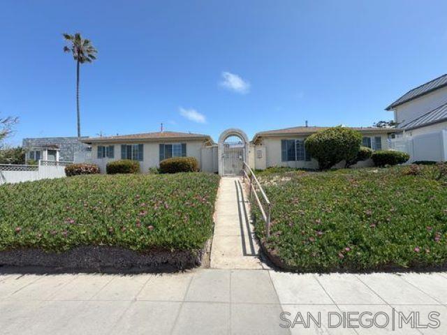 Primary Photo - 5058-68 Santa Monica Ave