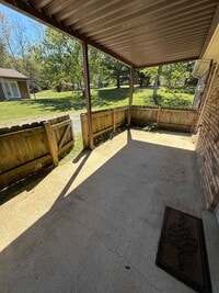 Building Photo - Cozy 2 Bed 1 Bath Duplex