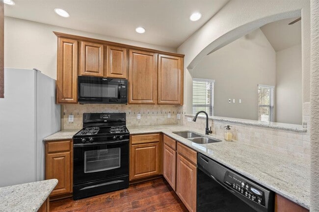 Building Photo - 263 Cleveland