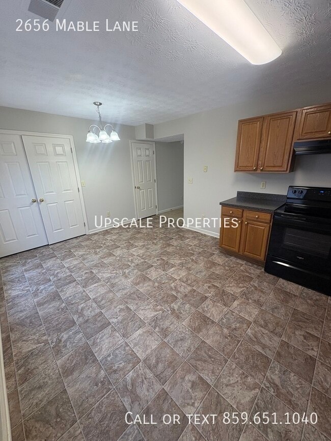 Building Photo - 2656 Mable Ln