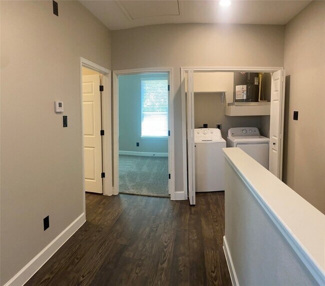 Building Photo - 62 Woodland Hills Dr