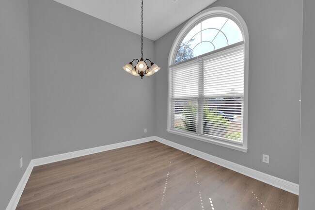 Building Photo - 472 Prairie Field Dr