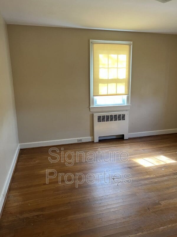 Building Photo - 1306 Oakwood St