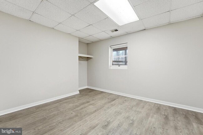 Building Photo - 4431 Ringwood Rd