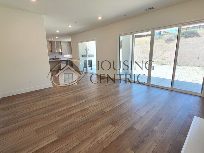 Building Photo - Luxurious Newer Construction Rental Home I...
