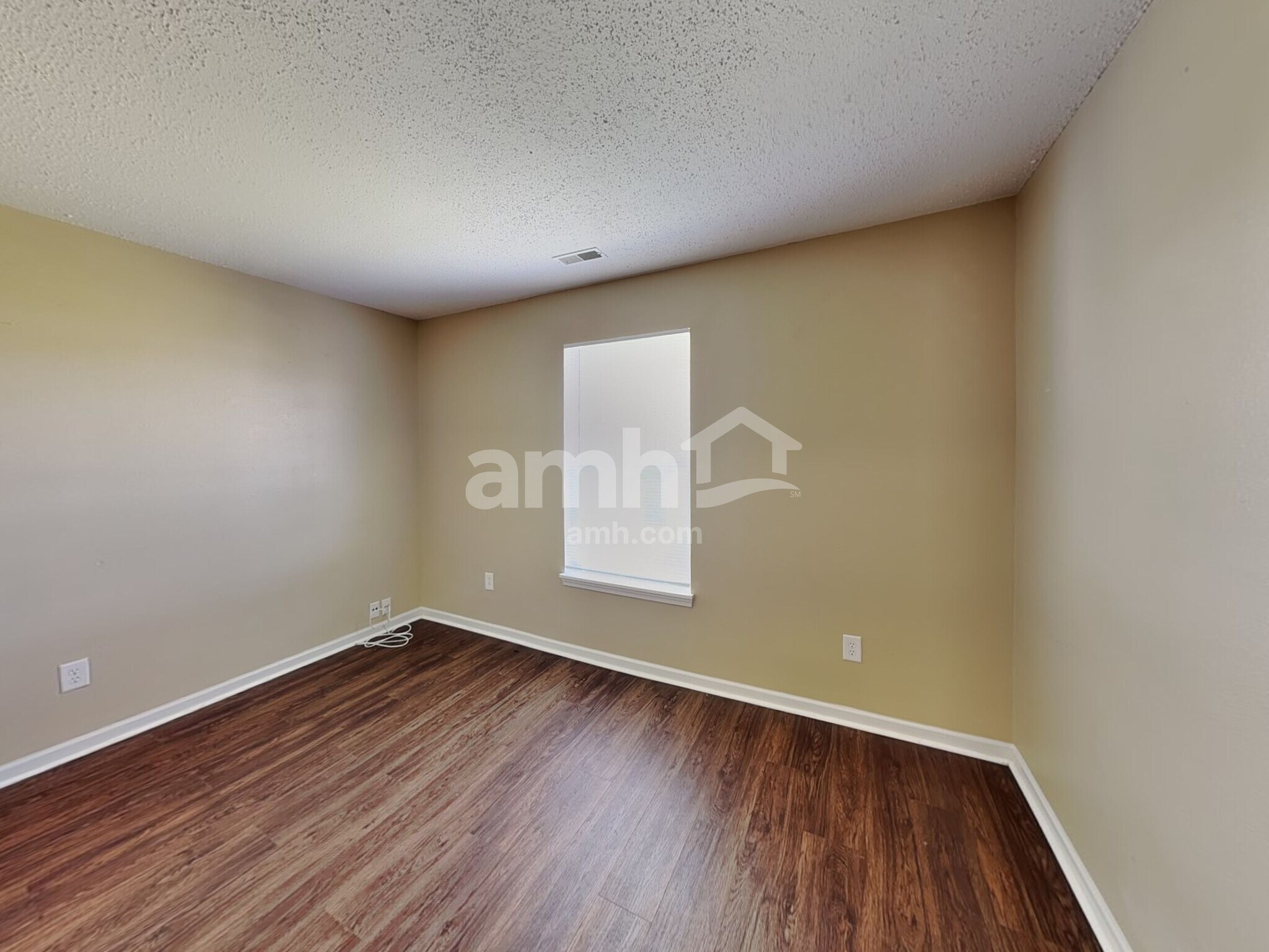 Building Photo - 9892 Cedarstone Ln