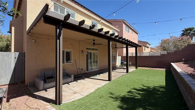 Building Photo - 6451 Parrot Ridge Ct