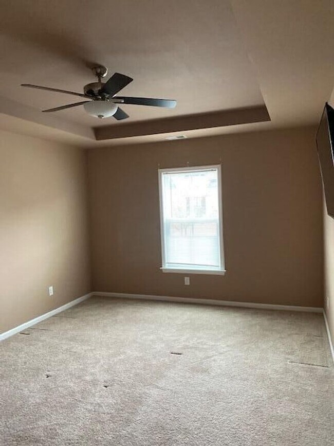 Building Photo - Townhouse in the Landings at Montague Plan...