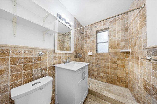 Building Photo - 844 Jefferson Ave